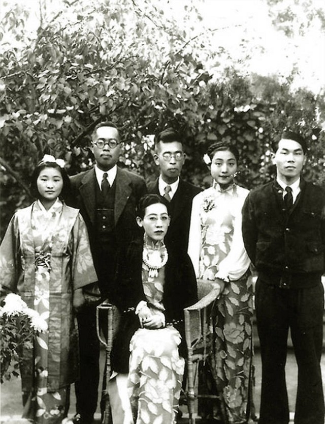 梦回犬缘，解读梦见别人送狗给我但后来又抱走的深层寓意