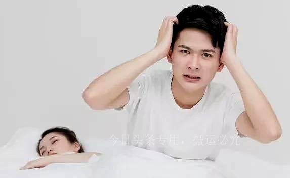 探索梦境之谜，梦见从关着的玻璃大门路过的深层含义