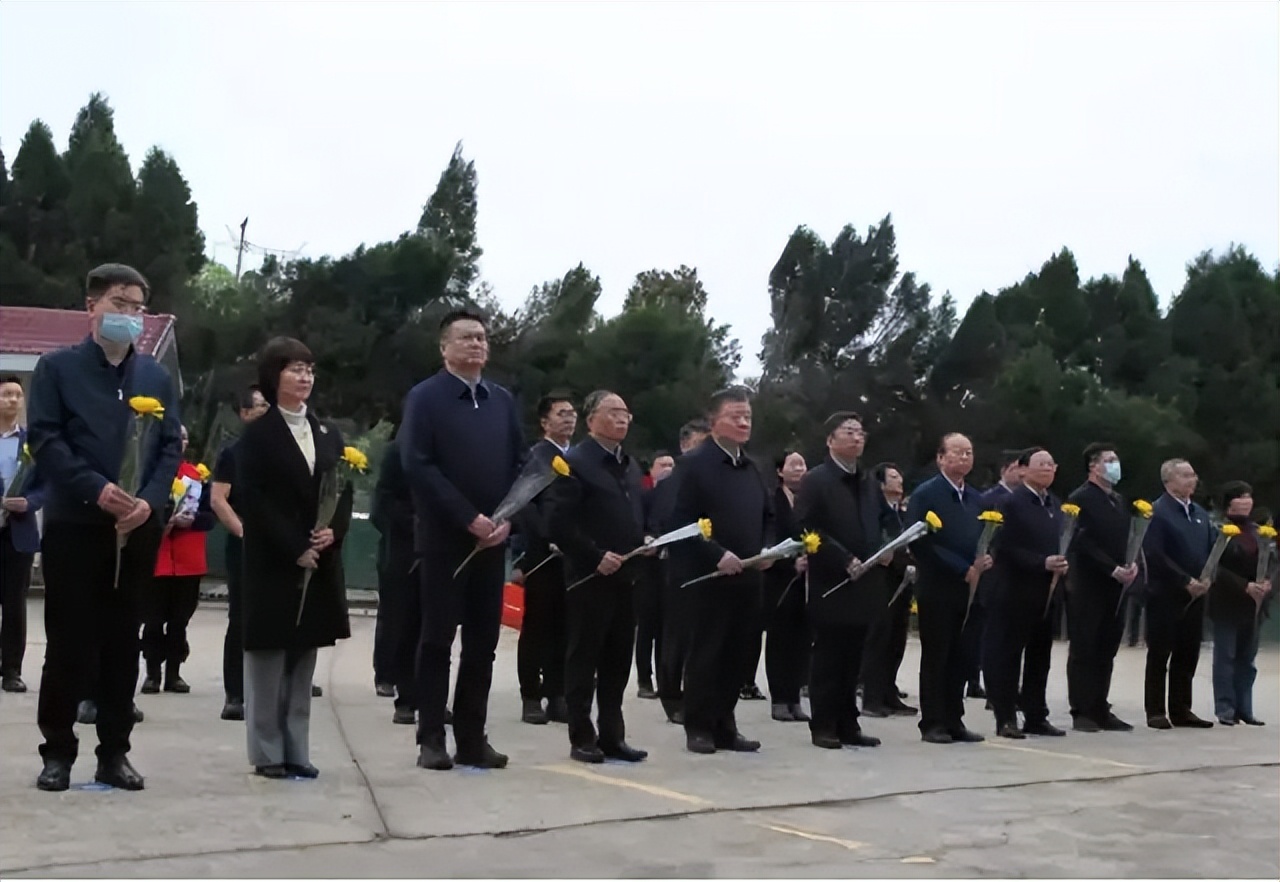 梦境重生，解梦梦到去世的人还活着的深层含义