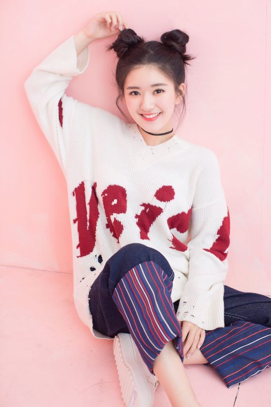 穿裙子被同桌摸出水好爽