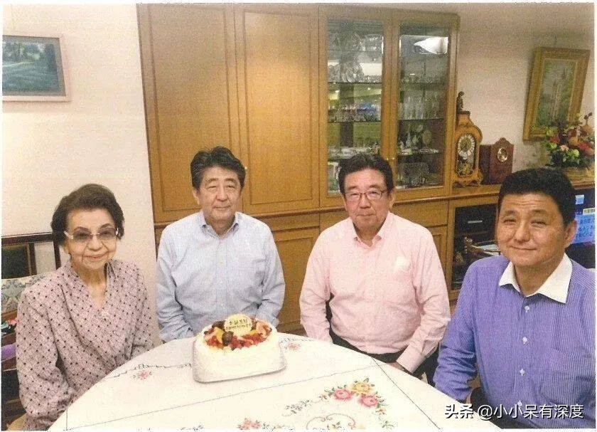 死亡祭坛上的最后拥抱——一场关于父亲与棺材的梦境解析