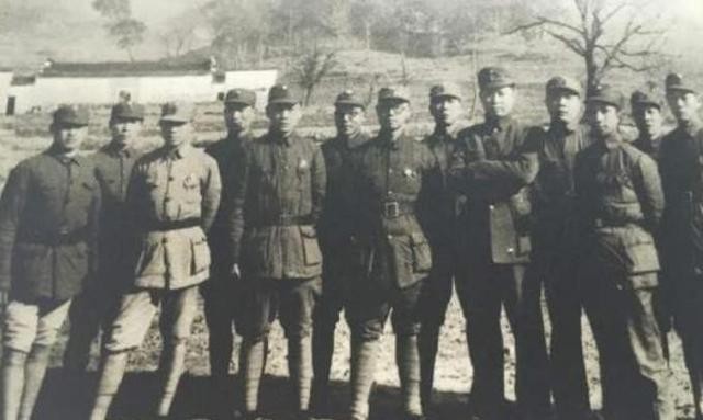 梦中病榻之影，奶奶的回忆与心灵慰藉