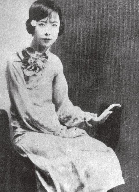 梦回往昔，祖祖辈坟墓被盗的深层寓意与心理解析