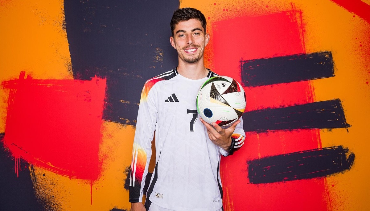 梦境与现实交织，解读我昨晚梦到她，早上发微信告知后她的回应背后的深意