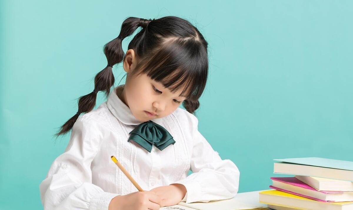 梦境探秘，陌生家中的奇遇与友谊的纽带
