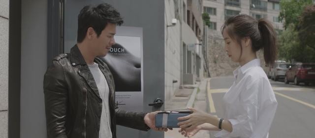 梦境交织下的情感抉择，我与现任的共梦与前任的意外来访