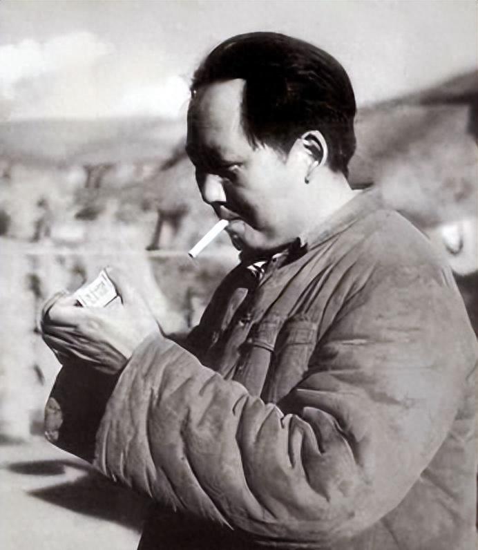 解梦，梦见已故亲人，情感纽带在梦中的独特展现