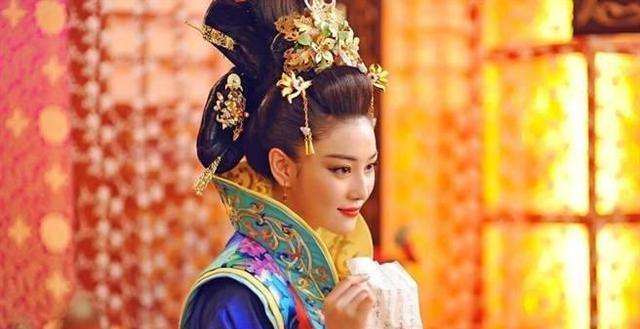 梦见狗咬狗咬死了，梦境背后的深层含义与解析