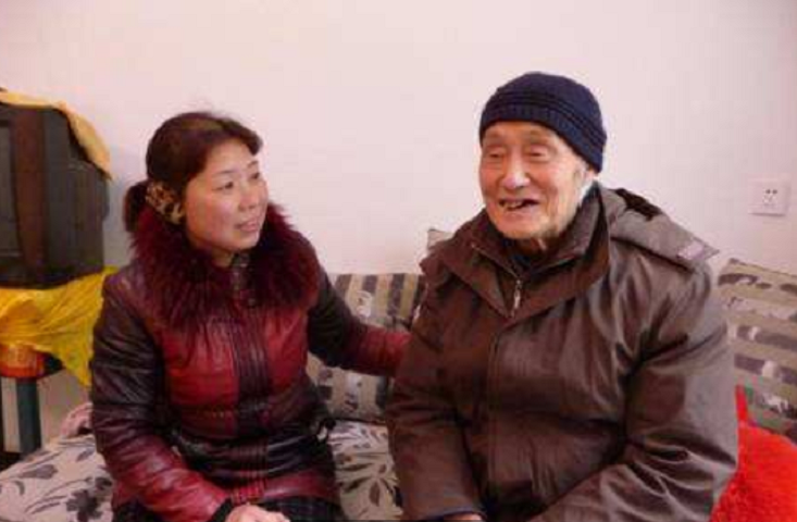 梦见在世母亲被杀死而复活，梦境背后的深层含义与心理解析