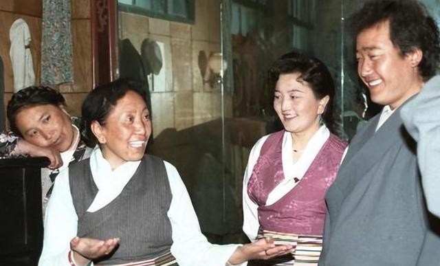梦魇缠绕，解析梦到自己的孩子死了的深层含义与心理启示