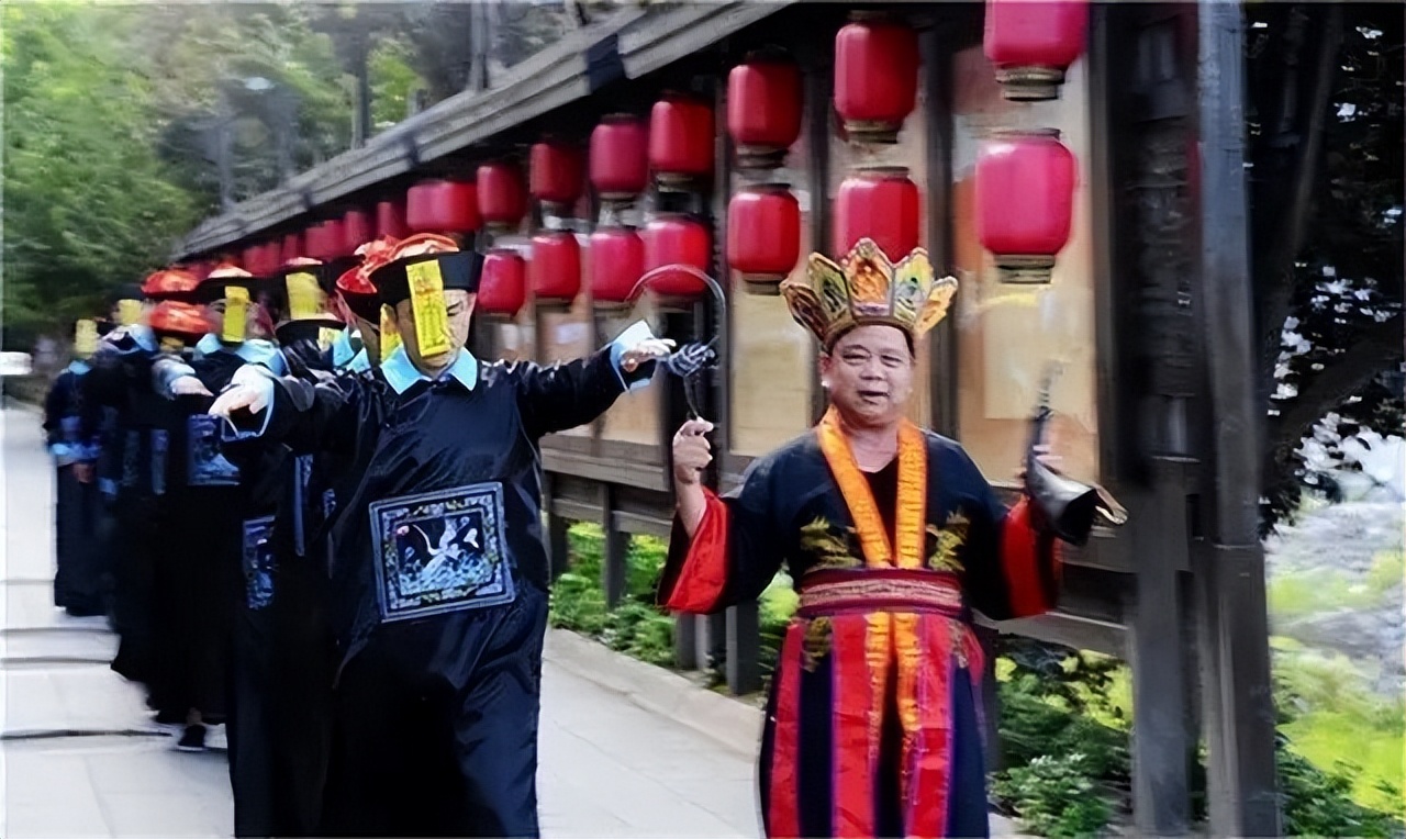 周公解梦，梦见鸡复活的寓意与启示