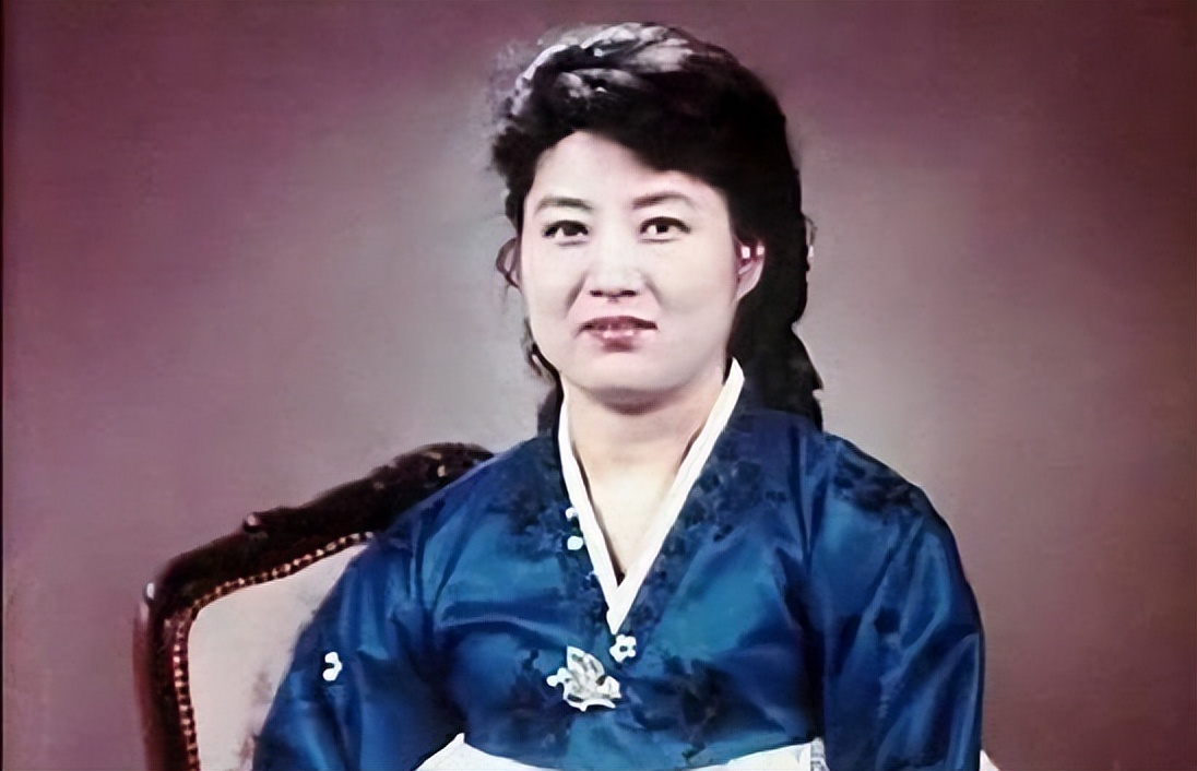 重温童年的温馨对话，解析梦中与母亲共度的奇妙夜晚