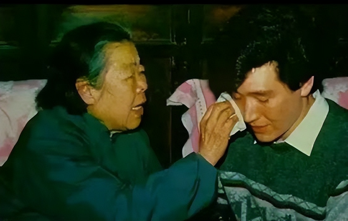 梦中的宣泄，以哭泣释放现实的压力