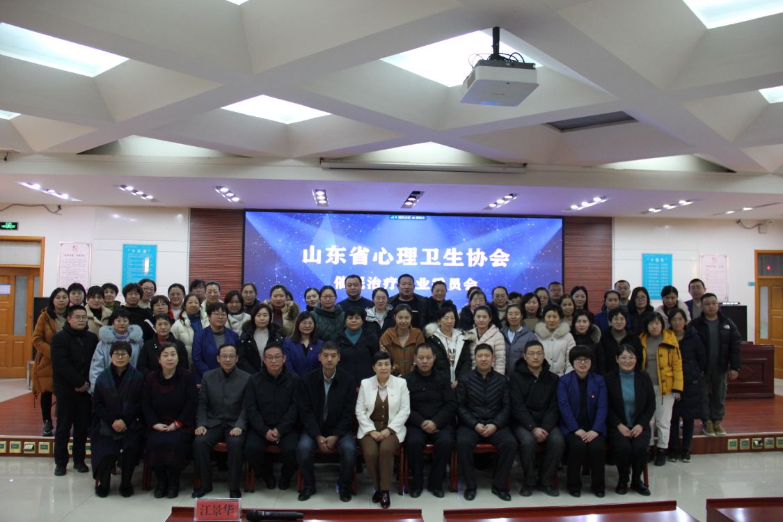 梦境中的乡村盛宴与蛇的启示，探索潜意识的深层信息