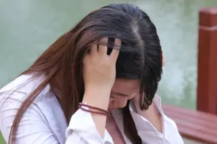 梦境的绿意，解析梦见拣到一大捆青葱的深层含义