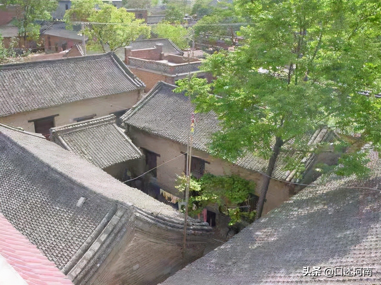 梦回旧居，堂屋与南屋的交错幻象——解析梦中家宅的象征意义