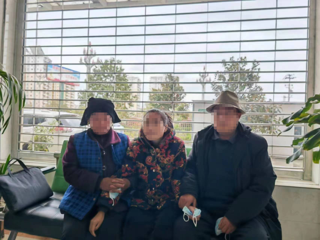 梦境中的重逢，解读梦见已故的亲人又去世了的深层含义