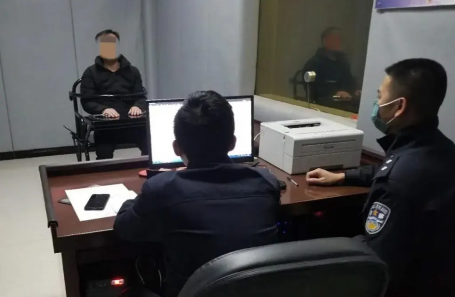 梦醒时分，解析梦见自己掉了好多牙齿的深层寓意与祈愿