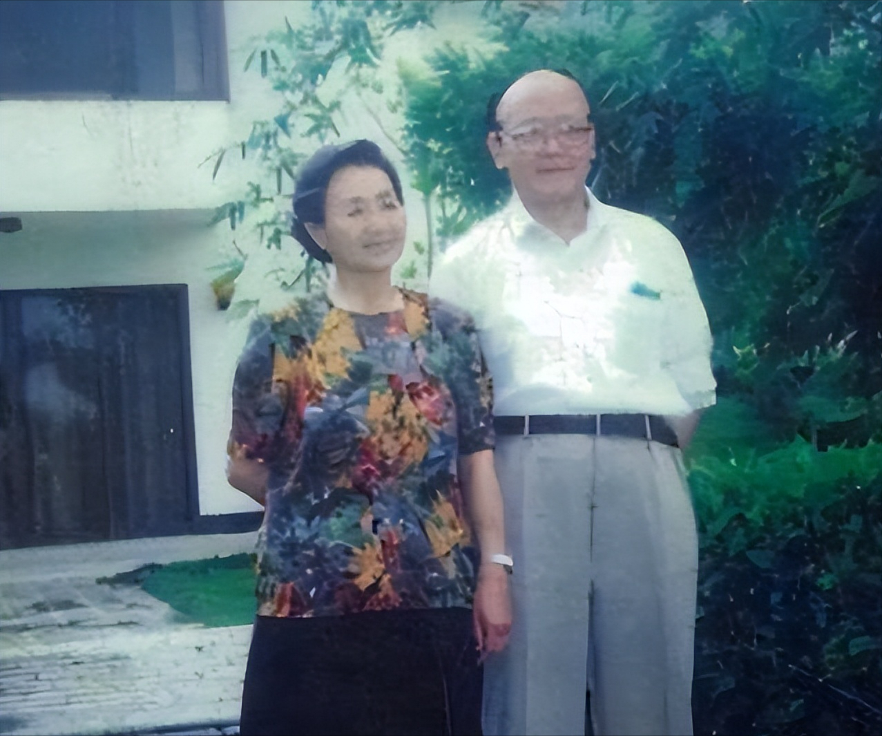 梦境与现实，解析我做梦梦到老爸死了的深层含义