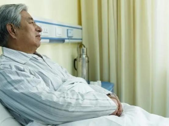 梦见已故亲人，梦境背后的深层含义与心理解析