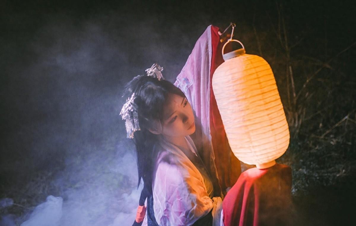 梦见床，梦境中的寓意与心理解析