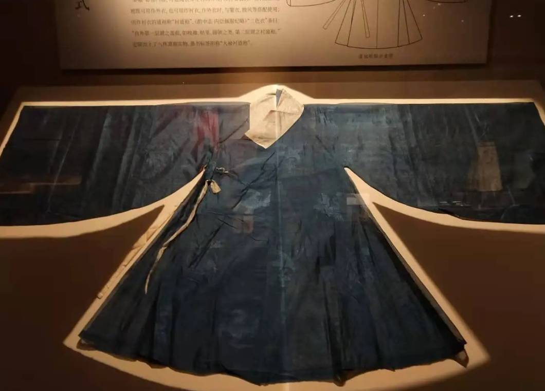 璀璨之星：品牌服装排行榜前十名揭秘