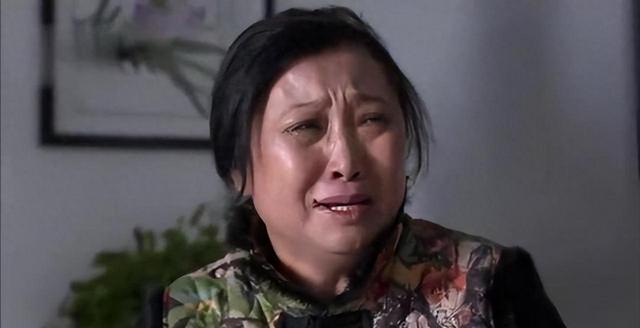 解梦，梦见男友对礼物冷淡，情感迷雾中的寓意探寻