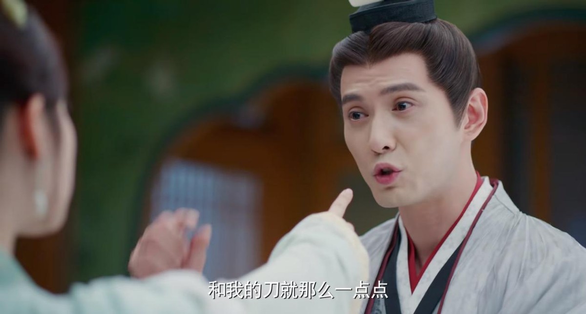 梦见在水中游手里拿着木头，探索梦境背后的深层含义