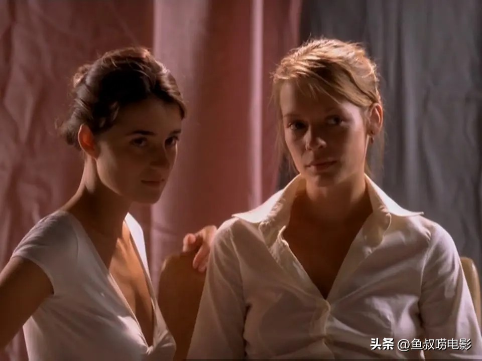 梦境交织，与前男友的妻子在梦中相遇——一场心灵的探索之旅