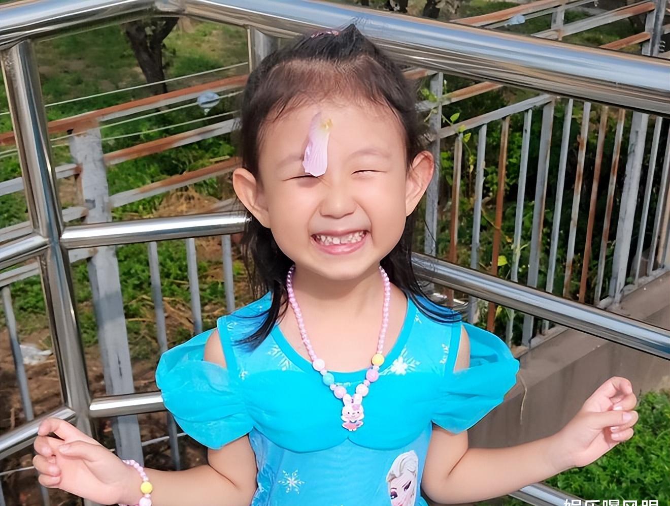 梦境中的呼唤，解析我梦到我给我去世的爸爸打电话他不接他叫别人接的深层含义