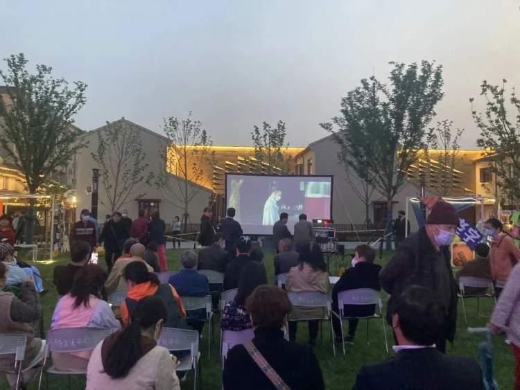 梦回往昔，与逝去爷爷的追逐与被狗咬伤的寓意解析