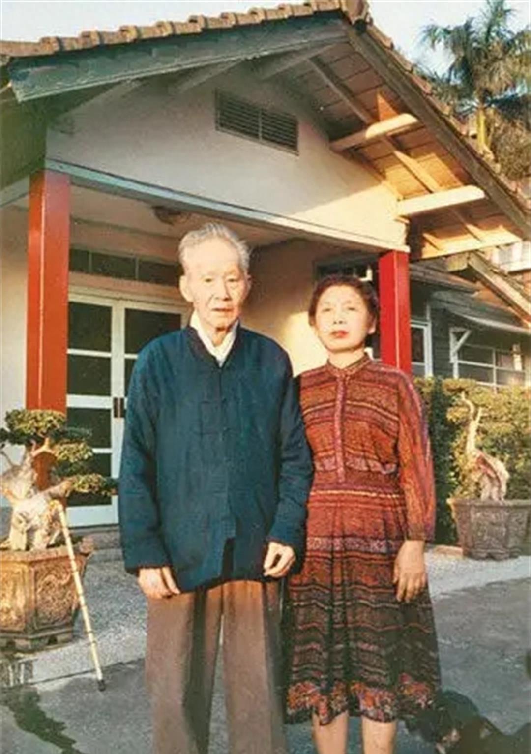 双色棺材之语，梦回往昔，与已故父亲的心灵对话