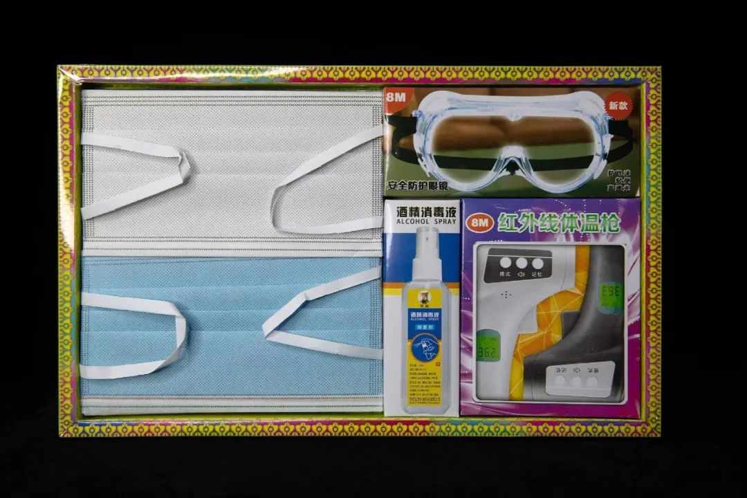 梦回冥界，解读梦到烧纸钱的深层含义与心理启示