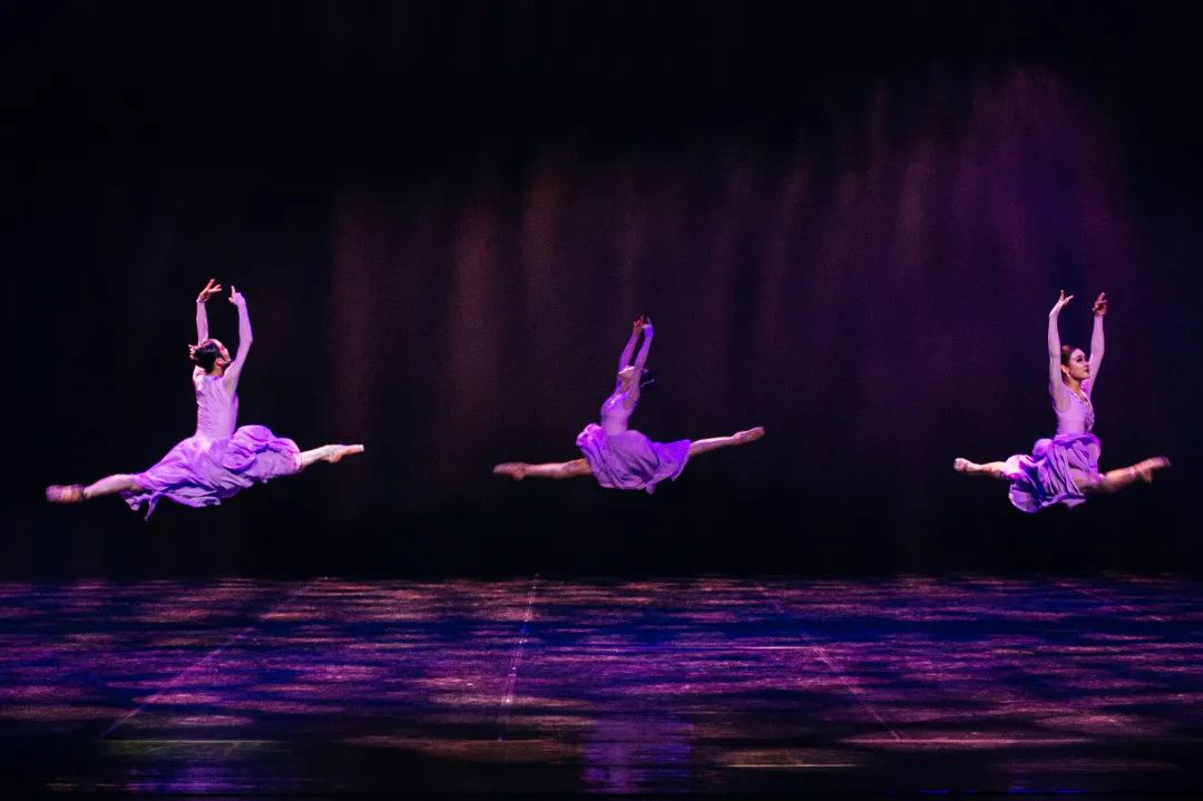 梦境中的情感纠葛，科学解析为何梦中人会引发爱慕情感