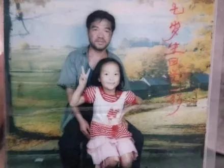 周公解梦，梦见已故父亲再现，寓意何为？
